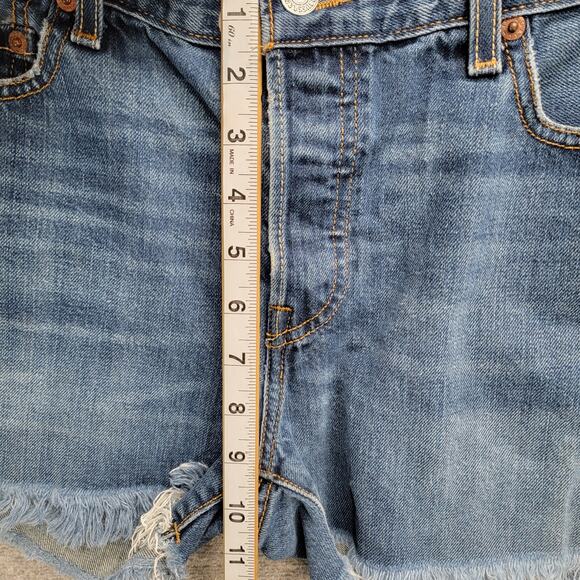 LEVI'S 501 WOMEN'S CUTOFF DENIM SHORTS, SIZE 30 - Picture 6 of 9